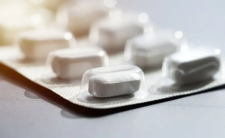 Azithromycine et alcool, faut-il s’en méfier ?