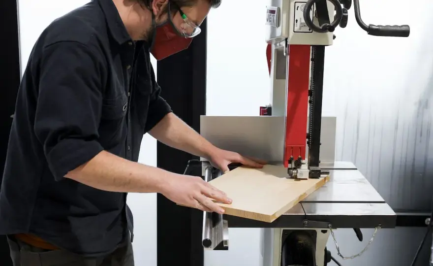 Couper le bois - Quel outil choisir pour quel usage?