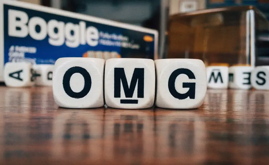 Acronimo in inglese - differenze, esempi e uso corretto