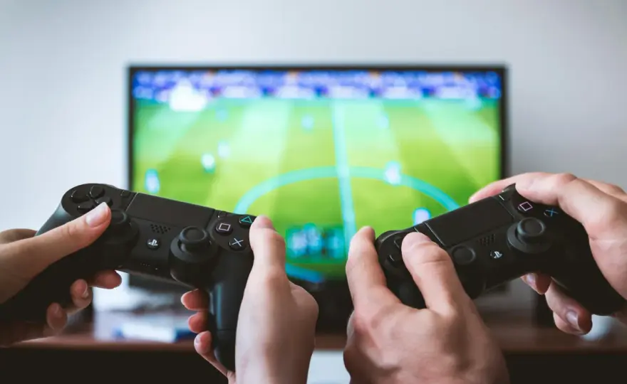 Gry komputerowe: Czy Kościół zakazuje? Prawda o gamingu i wierze