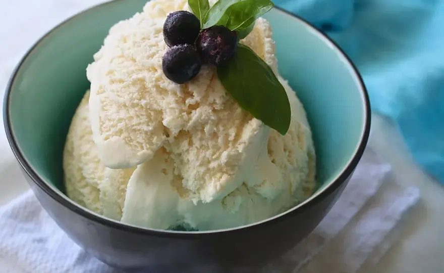 Gdzie kupić dietetyczne lody? Sprawdź niskokaloryczne opcje w sklepach