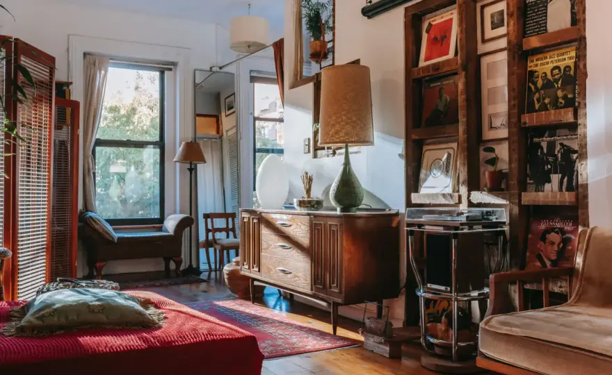 Wood Furniture Styles - Choose the Right Look for Your Home