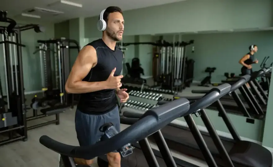 Cardio na siłowni - jak trenować skutecznie i bezpiecznie?