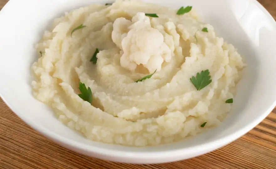 Purée z kalafiora - Jak zrobić idealnie kremowy dodatek do obiadu?