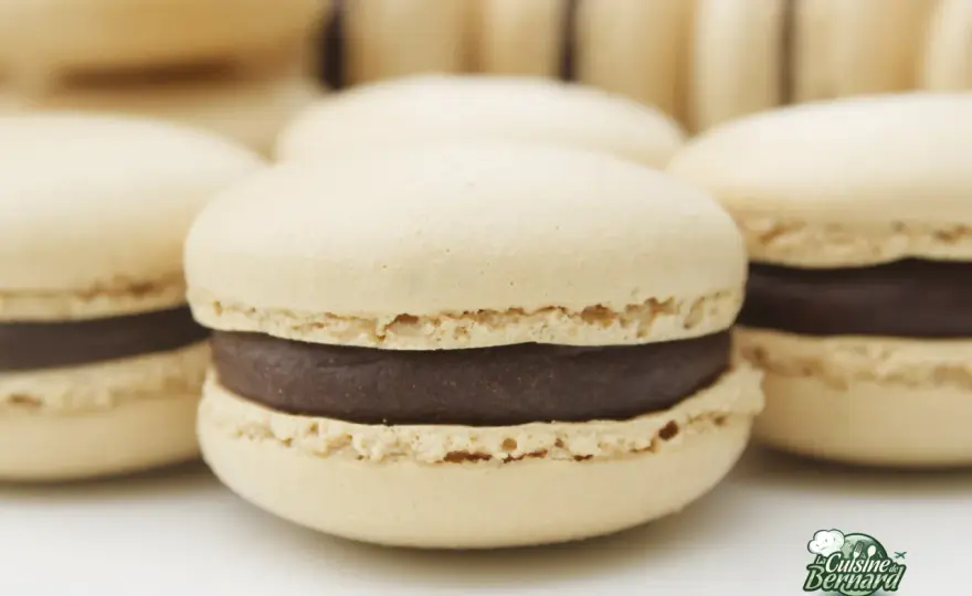 Macarons chocolat sans amande - La recette qui marche