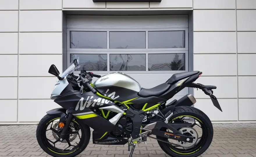 Ile naprawdę jedzie Kawasaki Ninja 125? Realne osiągi