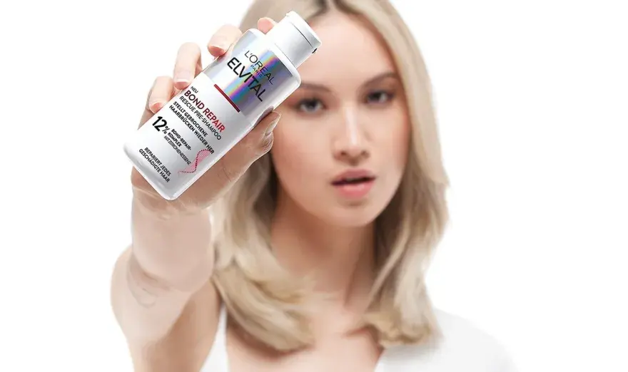 Trockene Haare: Ursachen, Pflege & die beste Routine