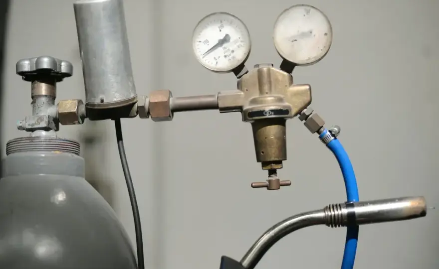 Jaki gaz do migomatu? Stal, nierdzewka, aluminium – poradnik