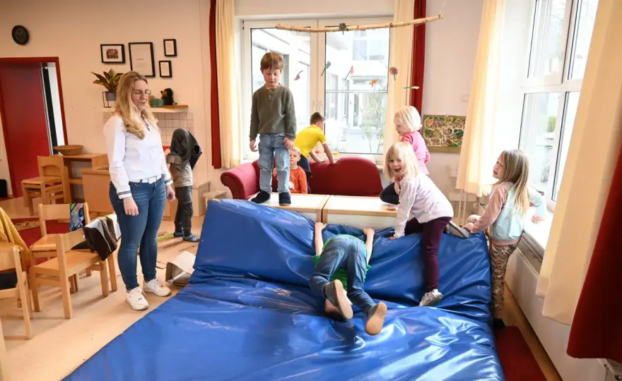 Spielzeugfreie Kita - Besserer Schulstart?