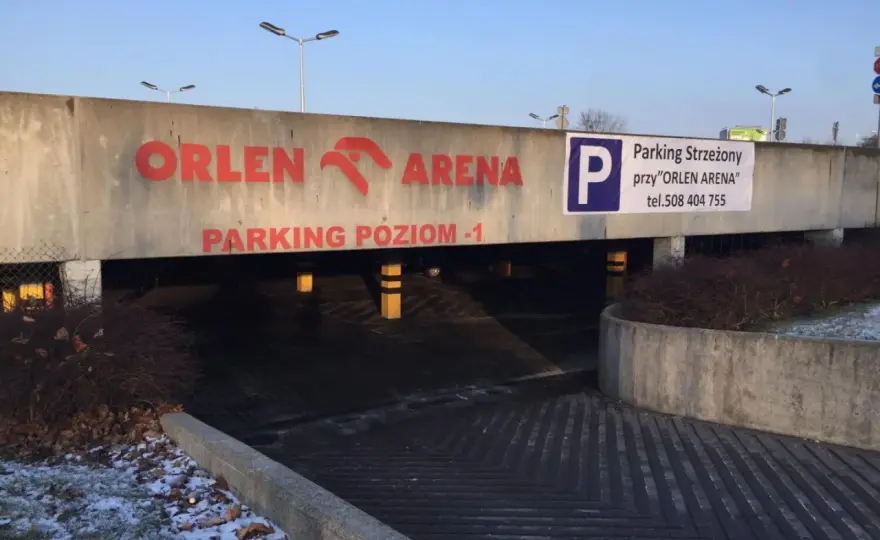 Parking Orlen: Cennik, kary, darmowe minuty. Jak uniknąć mandatu?