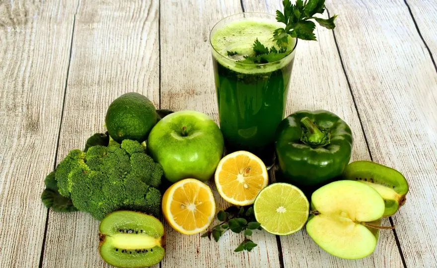 Jak oczyścić jelita? Nie detoks - dieta, ruch i psyllium!