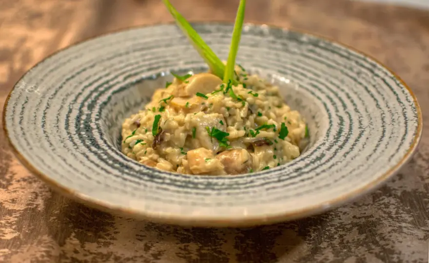 Risotto ze szparagami bez śmietany. Kremowy obiad w 35 minut