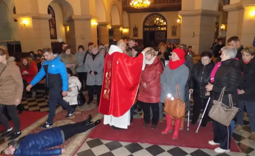 Msze egzorcystyczne gdzie odbywają się uzdrowienia i uwolnienia?