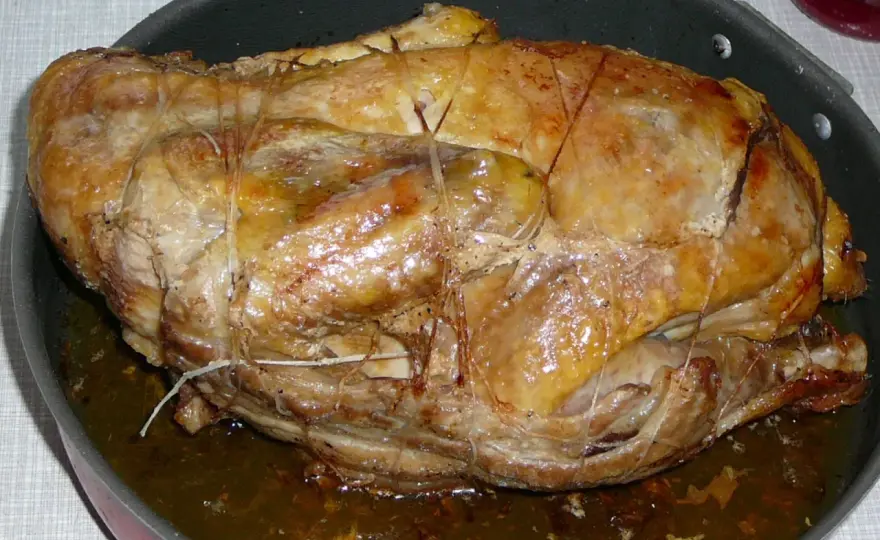 Perliczka z piekarnika - Soczysta i aromatyczna!