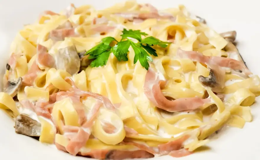 Carbonara con setas y bacon - Cremosa y sin errores