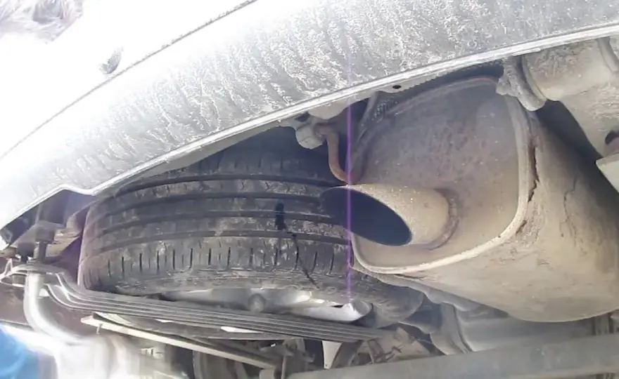Gdzie dokładnie jest koło zapasowe w VW Caddy? Sprawdź lokalizację i uniknij problemów!