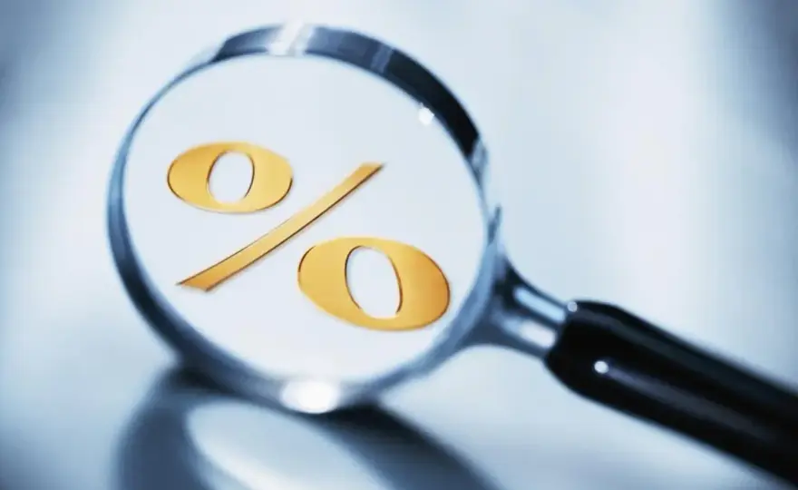 Oprocentowanie: Co to jest? Rodzaje, RRSO i jak wpływa na Twoje finanse