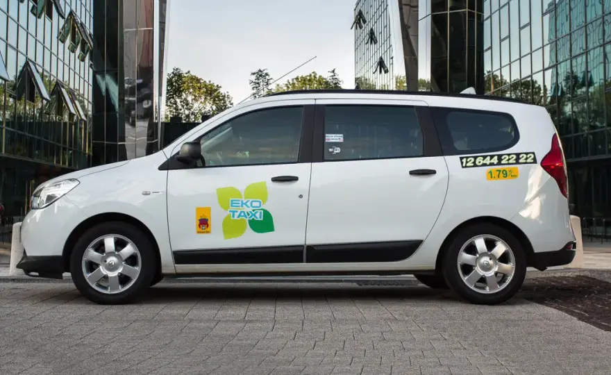Ile kosztuje taxi z lotniska Balice do centrum Krakowa: aktualne ceny