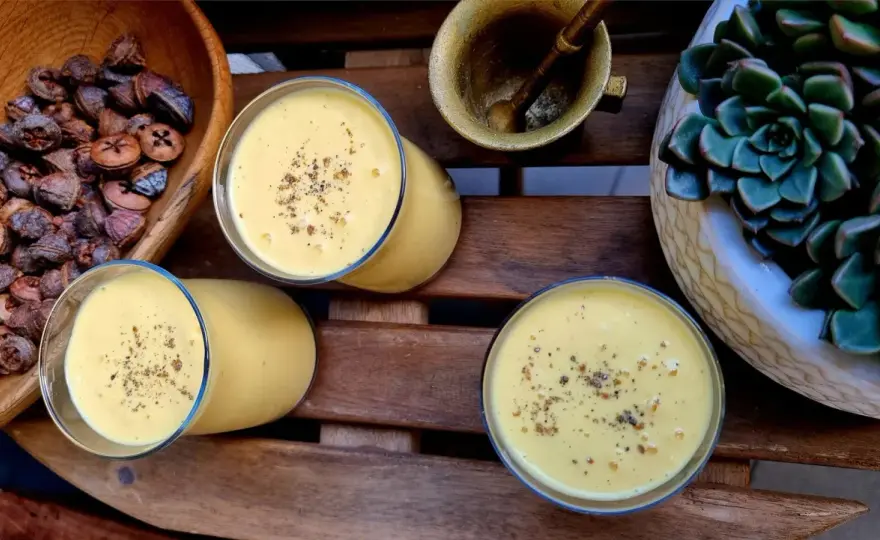 Mango lassi - Jak zrobić idealnie kremowy napój i uniknąć błędów?