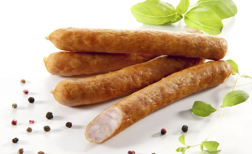 Kiełbasa z piersią kurczaka Morliny: smak, przepisy i wartości odżywcze