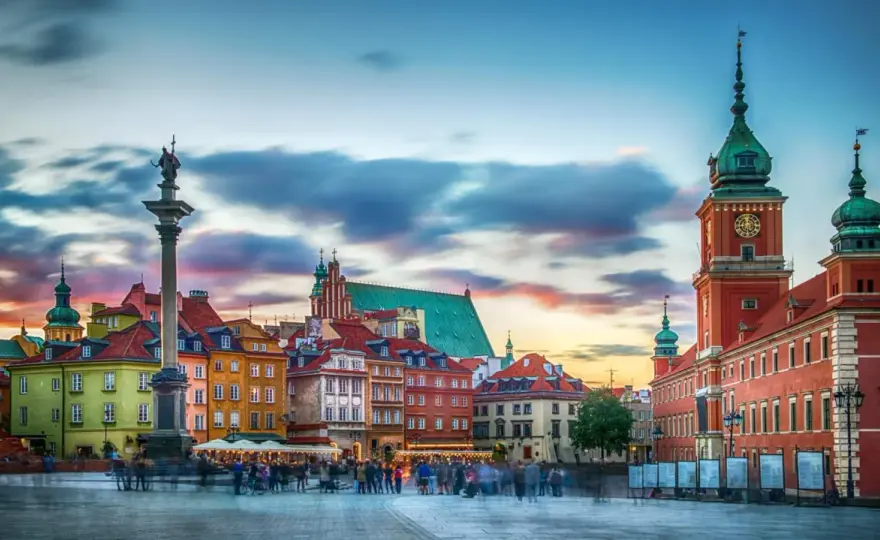 Stare Miasto Warszawa atrakcje, które musisz zobaczyć i poznać historie