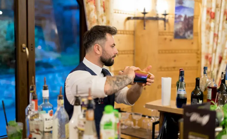 Ile kosztuje barman na wesele - Sprawdź realne ceny i pakiety