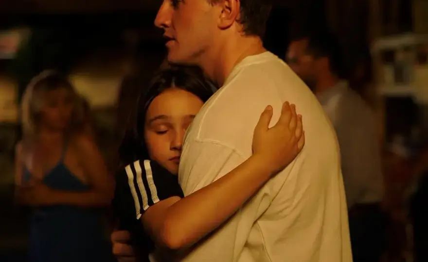Aftersun spiegazione del finale e del legame tra padre e figlia