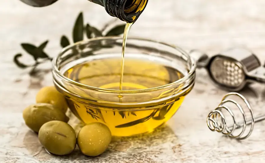 Olio d'oliva per friggere - come sceglierlo e usarlo bene