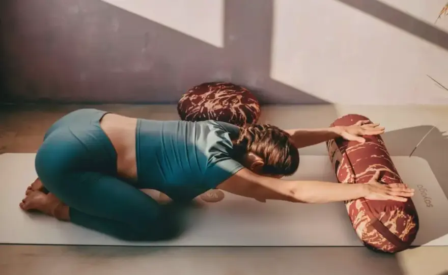 Balasana - Pozycja dziecka w jodze. Jak ją wykonać?
