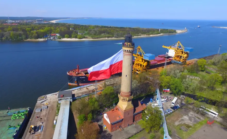 Latarnia Świnoujście - najwyższa w Polsce? Planuj wizytę!