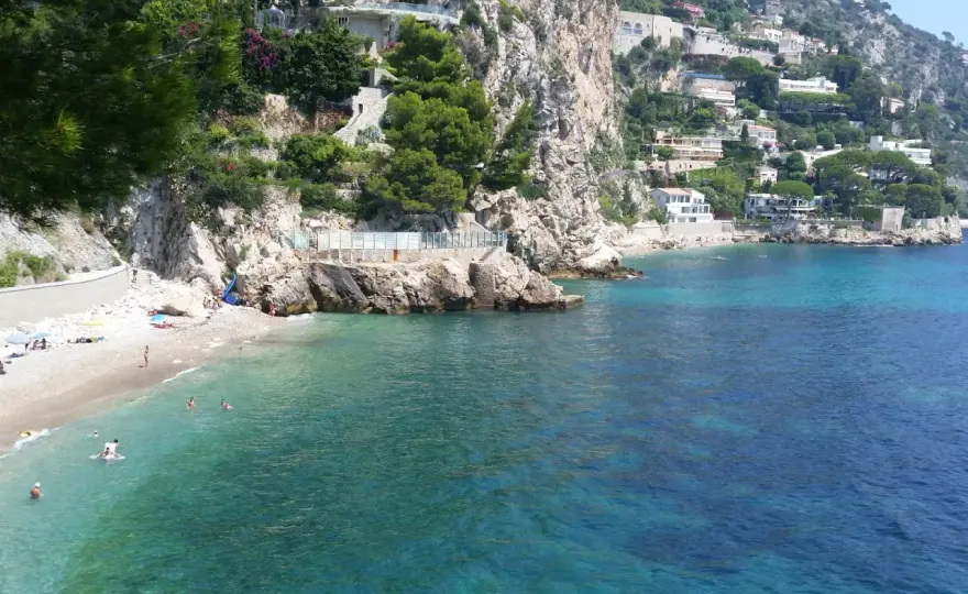 Spiagge di Èze - Guida completa per un mare senza sorprese