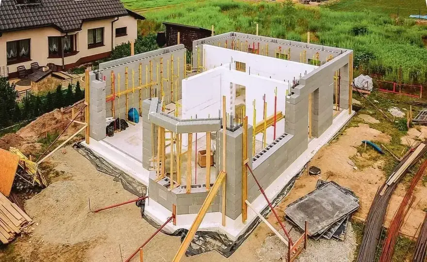Dom z kształtek styropianowych ICF - czy warto go budować?
