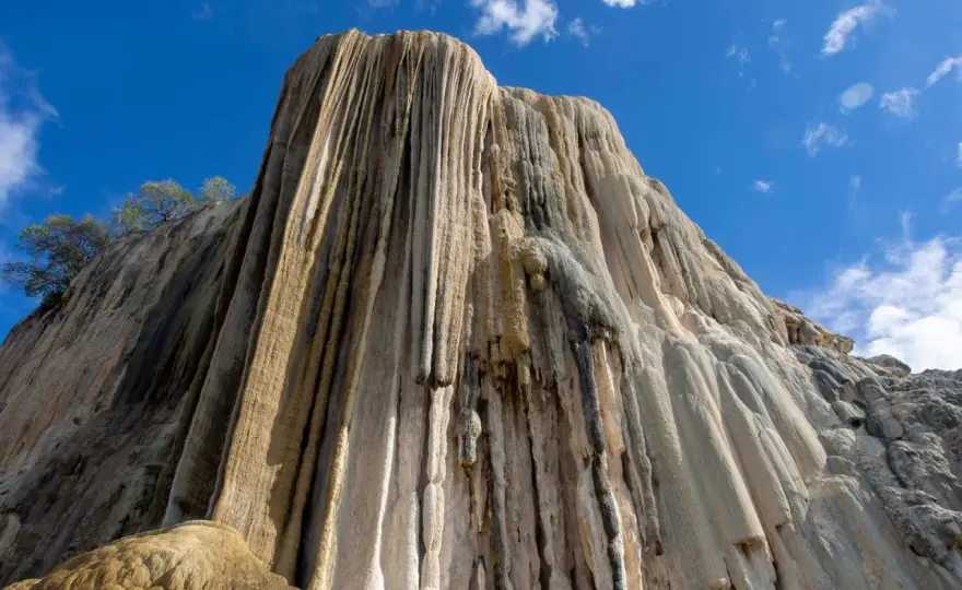 Hierve el Agua in Oaxaca - die versteinerten Wasserfälle erleben