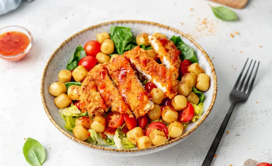 Warmer Gnocchi-Salat - Knusprig statt matschig? So gelingt er!