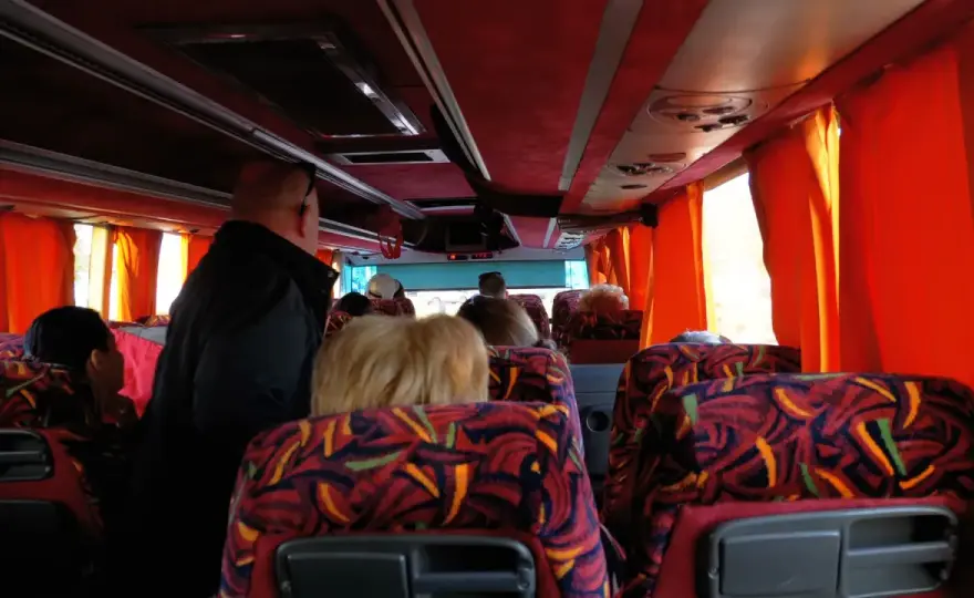 Ile zarabia się jako kierowca busa? Odkryj zaskakujące fakty