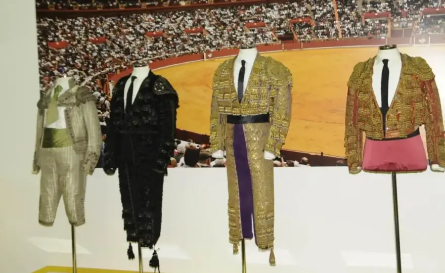 Hombrera taurina: ¿adorno o clave del traje de luces?