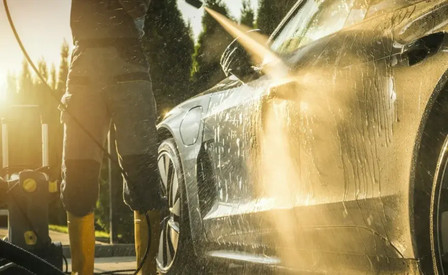 Jak myć auto na myjni bez rys - Sprawdzona technika krok po kroku