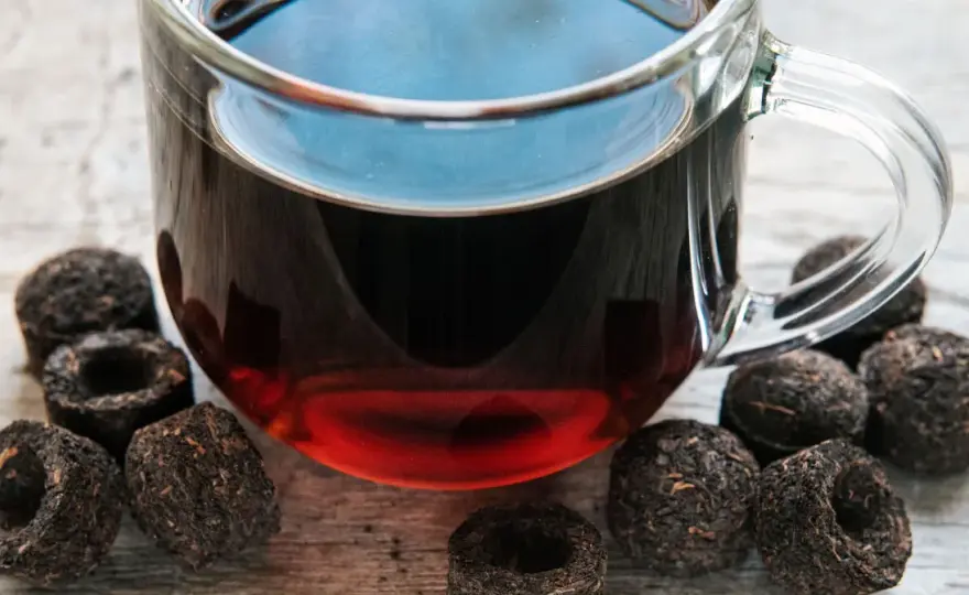 Jak parzyć czerwoną herbatę pu-erh - Smak bez goryczy!