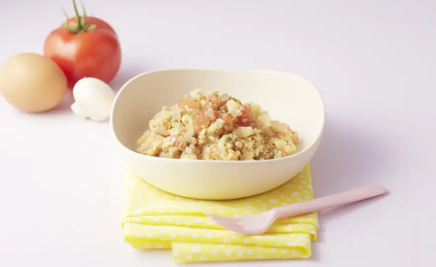 Omelette bébé - recette douce, bien cuite et facile à manger