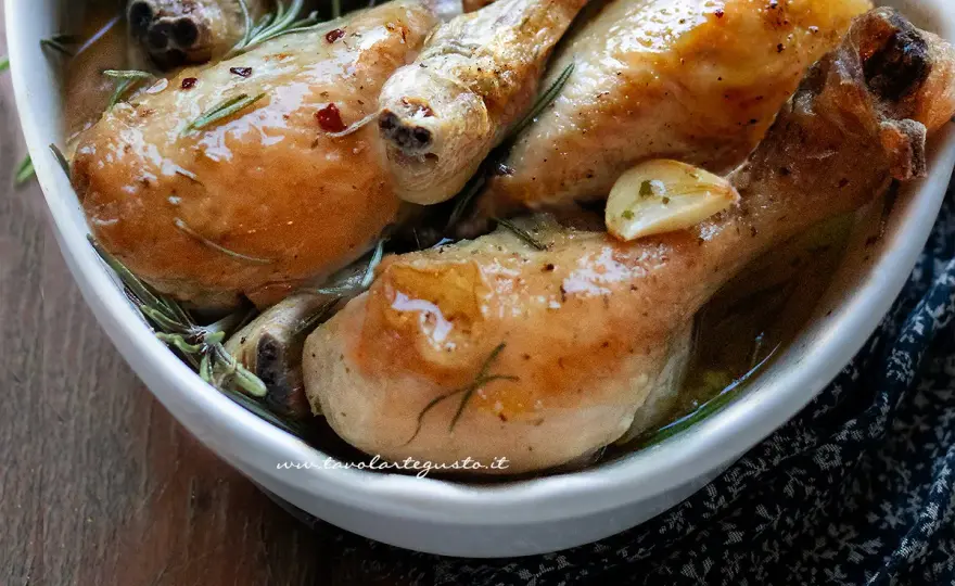 Fusi di pollo al forno perfetti - Pelle croccante, carne succosa