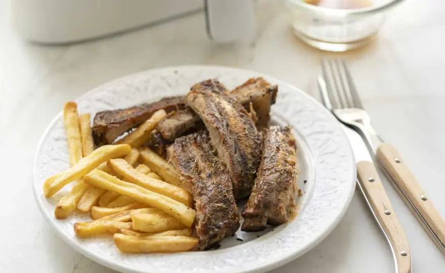 Costillas en freidora de aire tiernas y doradas en 30 minutos
