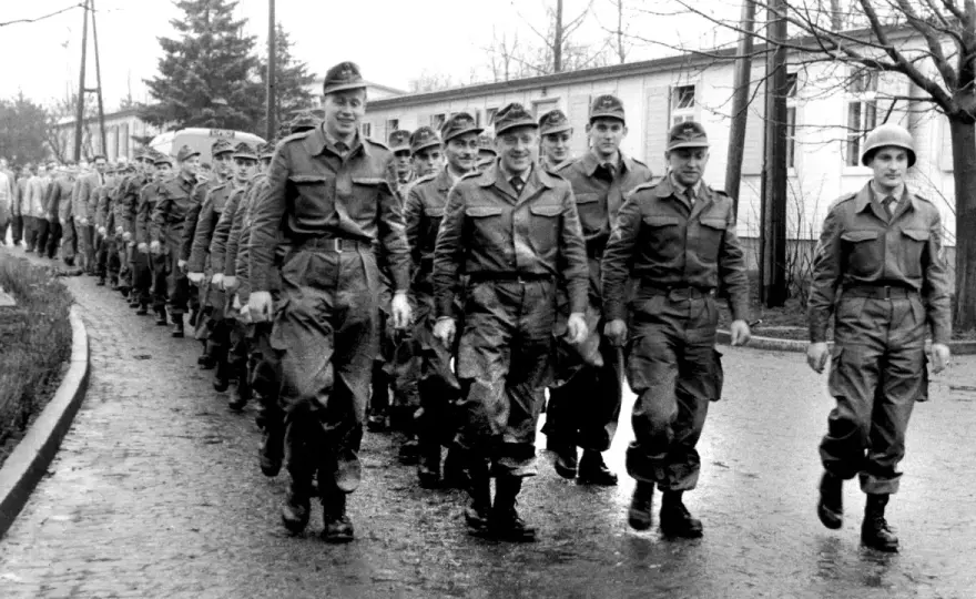 Die alte Bundeswehr - so entstand die Parlamentsarmee