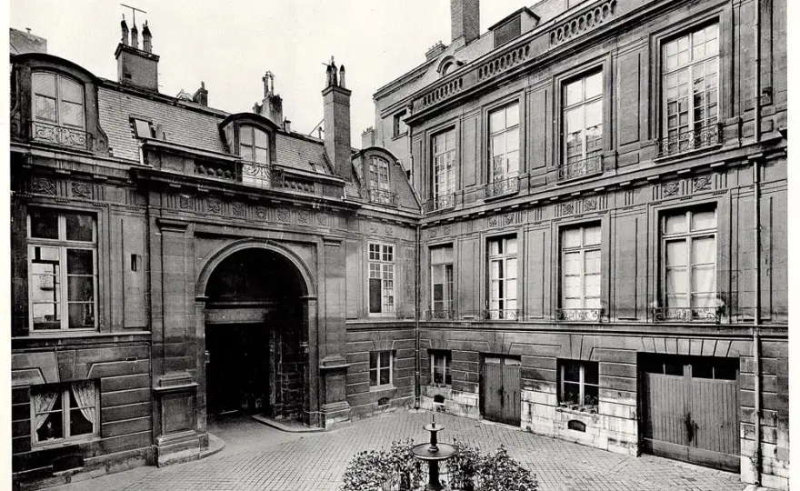 Hotel Lambert co to? Odkryj historię i znaczenie dla Polaków