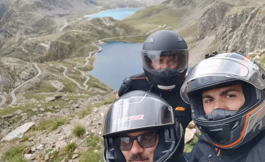 Colle del Nivolet in moto - Guida completa per un'esperienza top