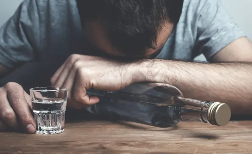 Nagłe odstawienie alkoholu - Czy to bezpieczne? Sprawdź!