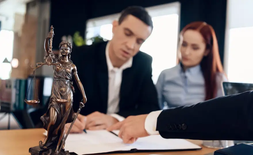 Ile trwa eksmisja z mieszkania? Poznaj zaskakujące fakty i terminy
