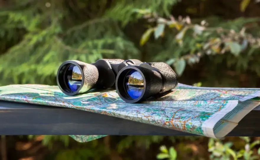 Lornetka - Jak wybrać? Poradnik od 8x42 do 10x50