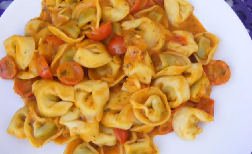 Jak zrobić tortellini? Domowy przepis na włoską perfekcję!