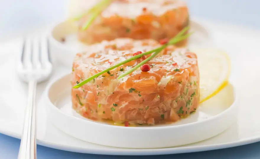 Tartare de saumon - Quel vin choisir ? Le guide ultime