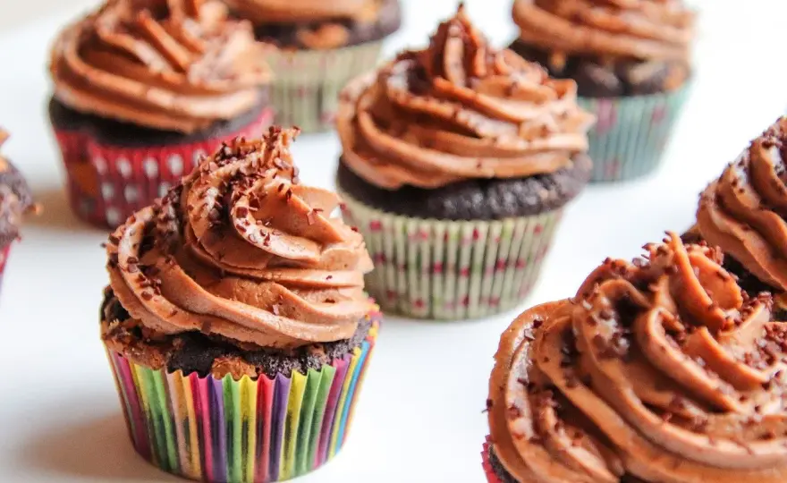 Cupcakes parfaits - Moelleux, glaçage qui tient, déco élégante
